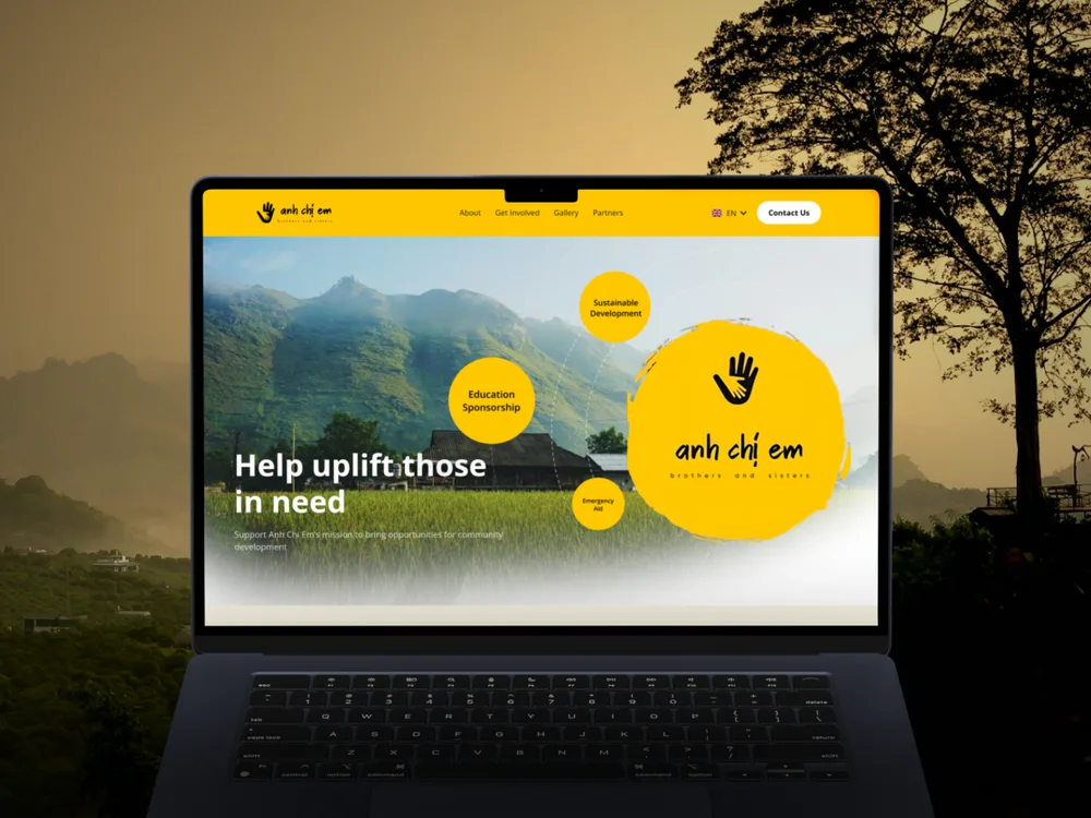 Anh Chi Em website
